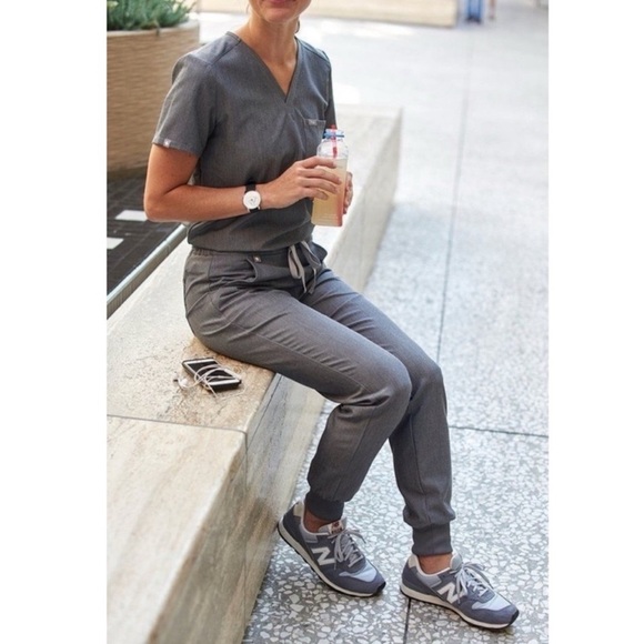 Figs Pants - Figs Zamora Joggers Scrub Pants Size Small Gray Technical Collection